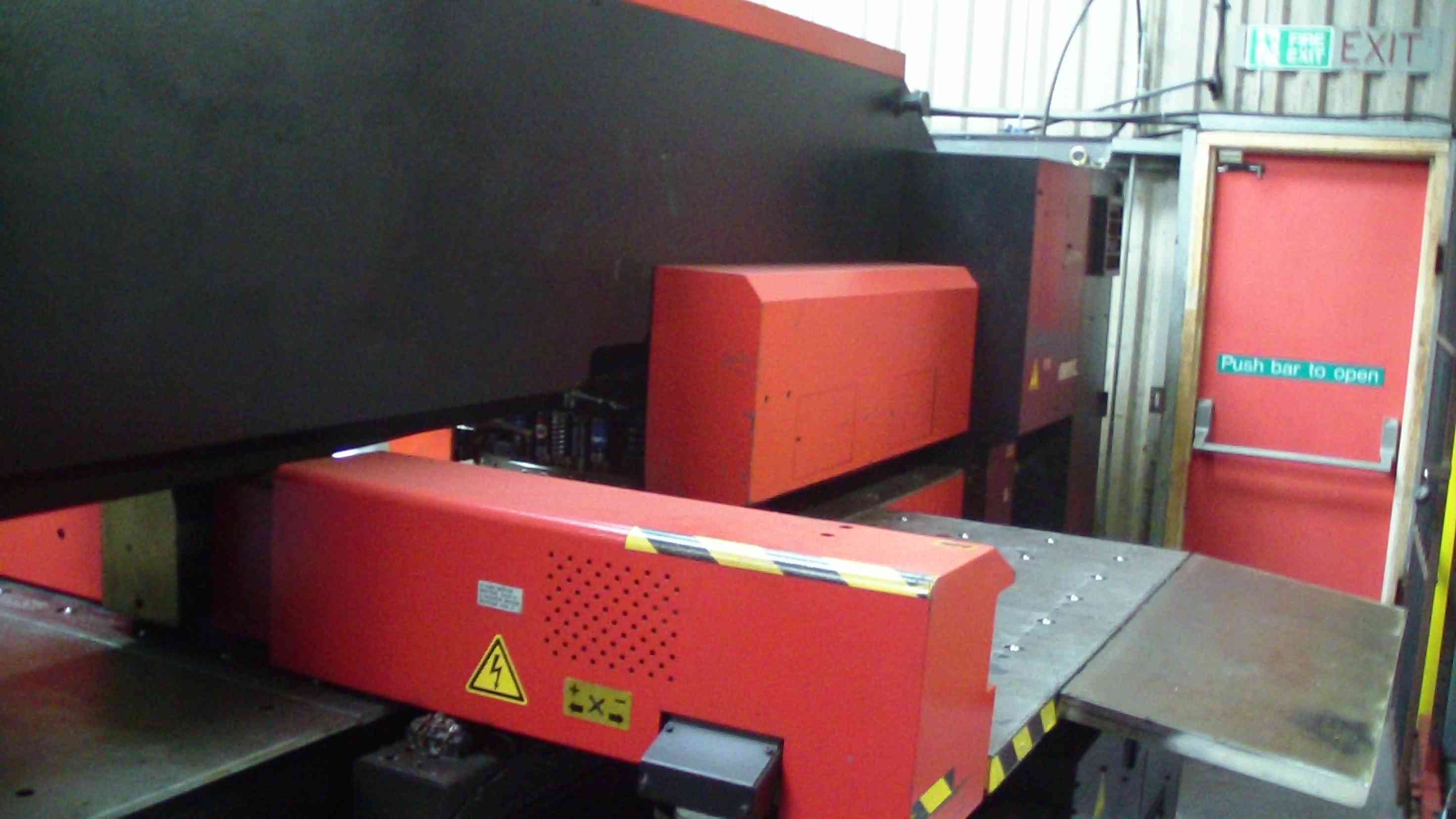 Amada Vipros 255 (1997)