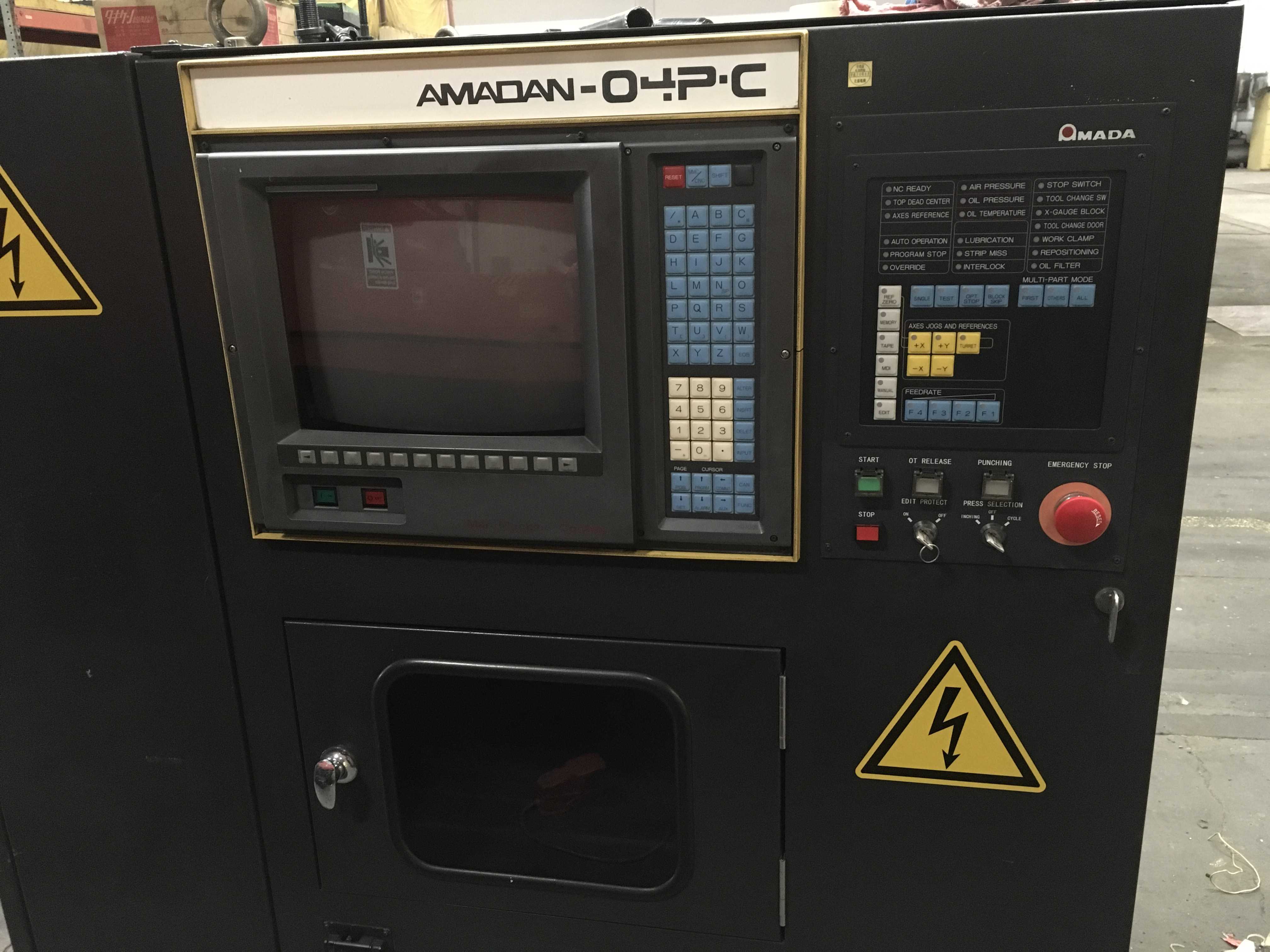 Amada Coma 567 (1989)