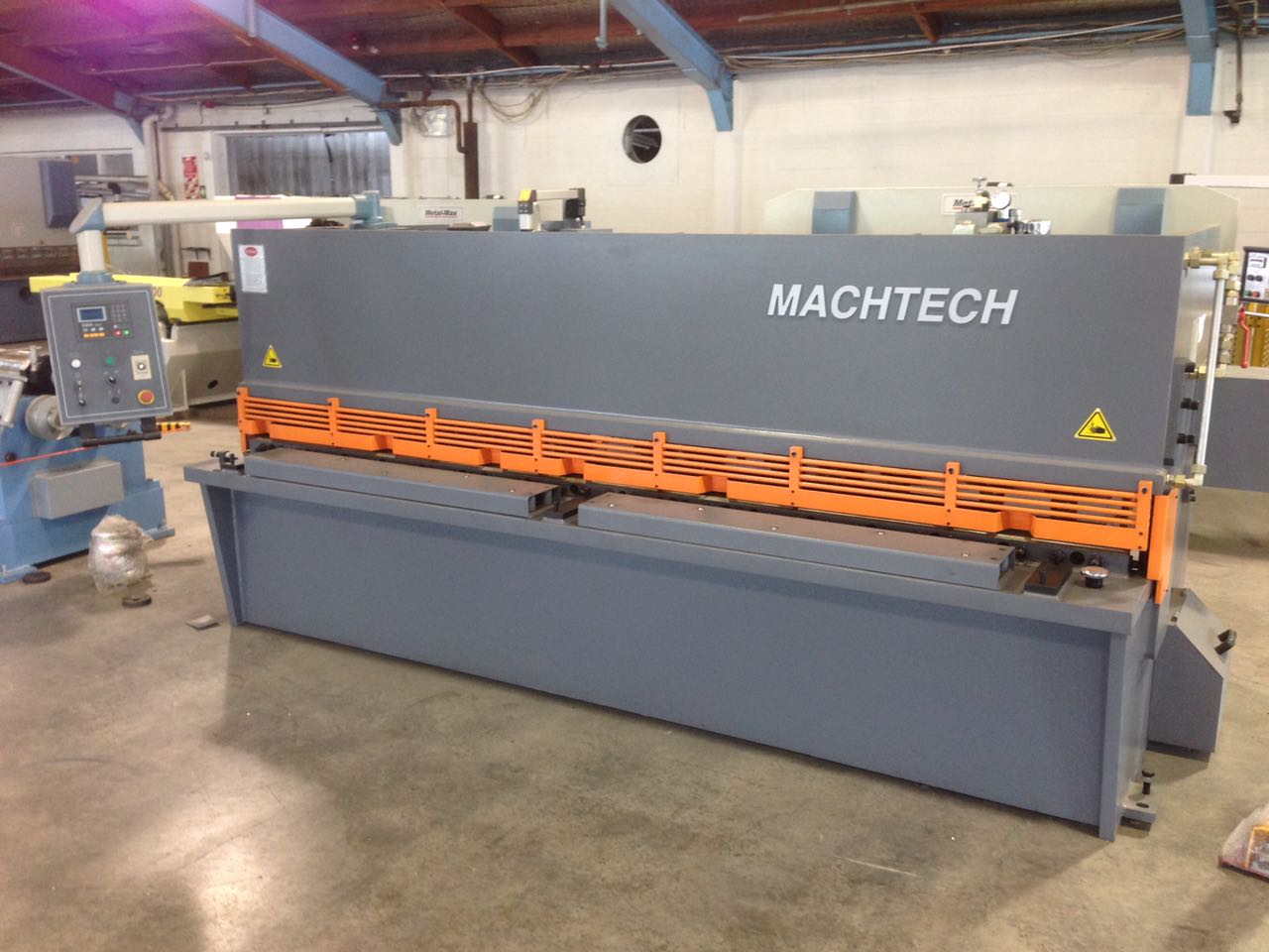 Machtech ASBK8-3200BA Guillotine (2017)