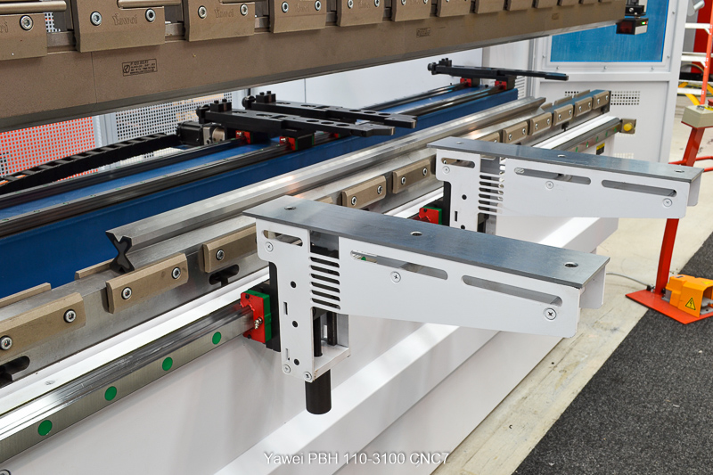 YAWEI PBH 110-3100 CNC5 Synchro Pressbrake