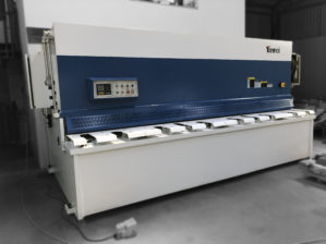 Yawei Guillotine 4m x 12mm