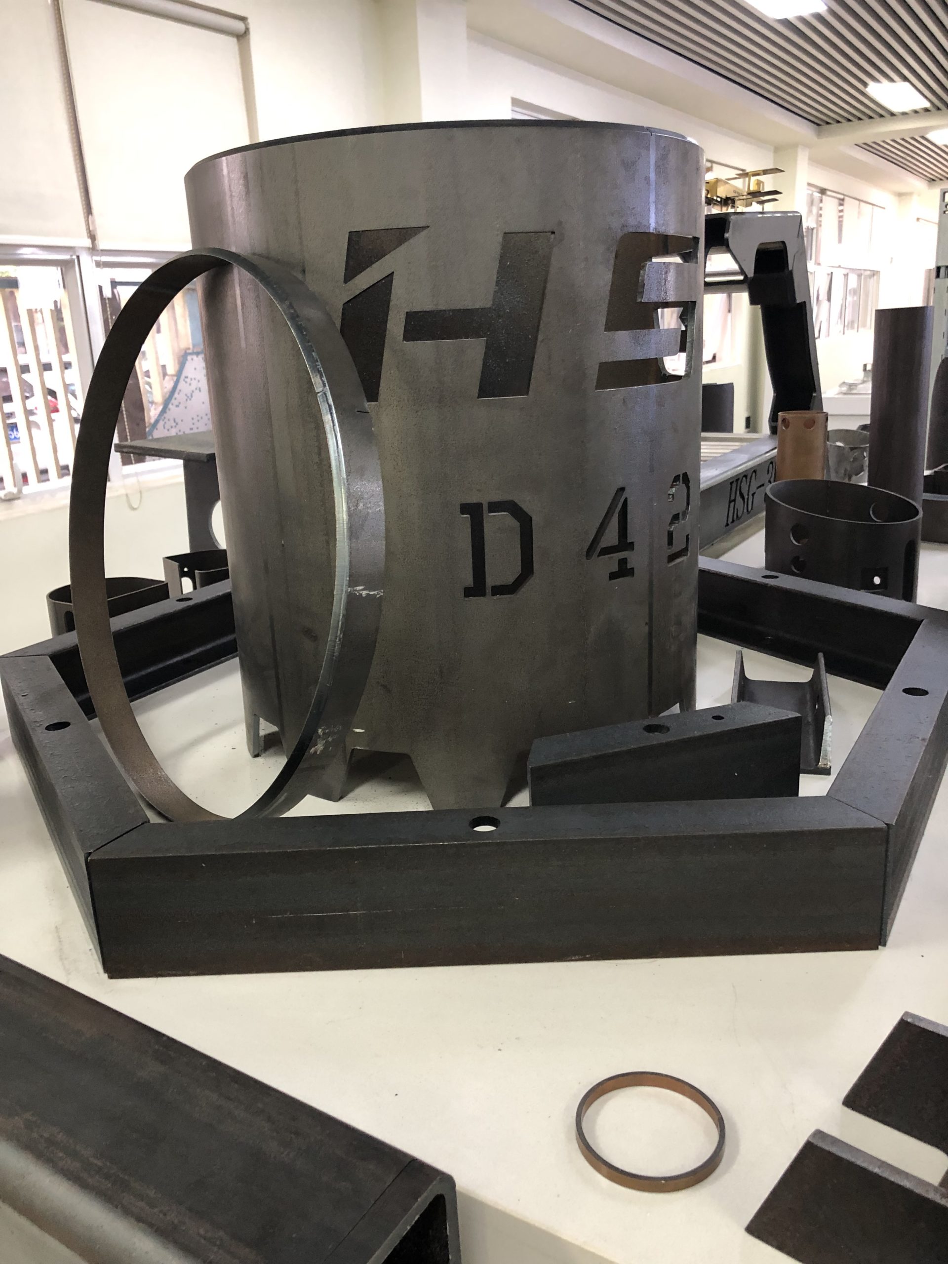 HSG Fiber Laser Tube Cutter  – 2Kw – 6000m x 210mm Dia – TH65