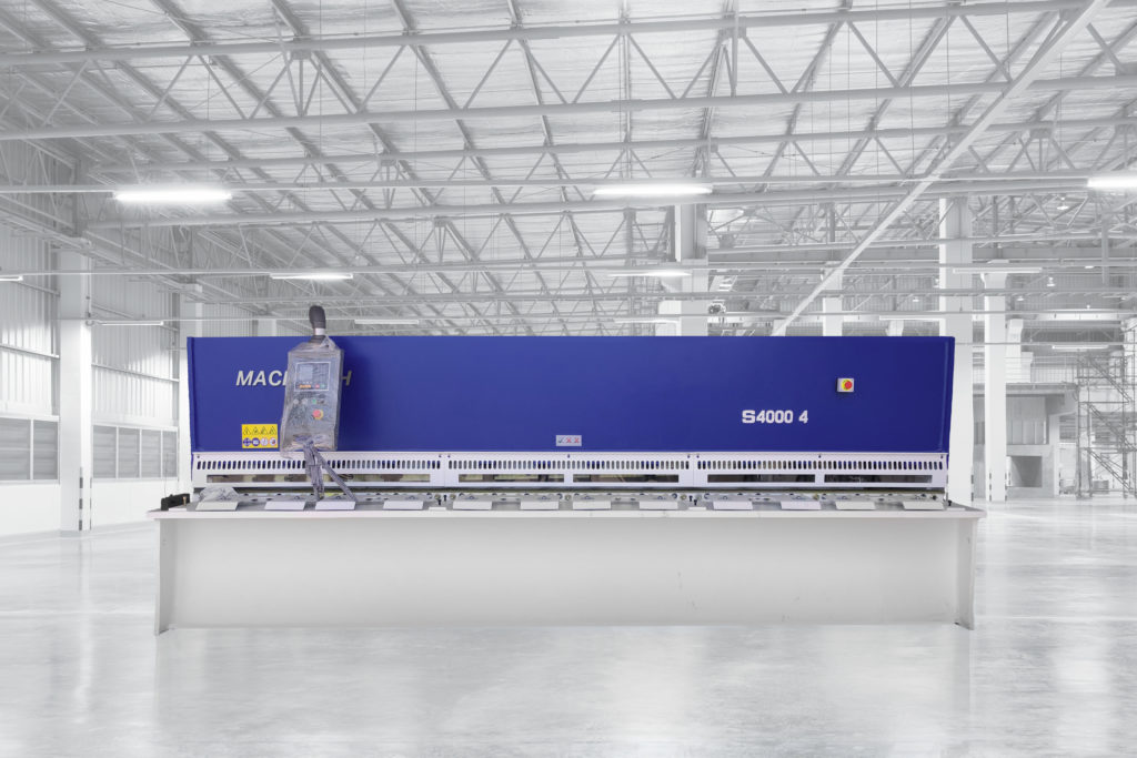 Machtech Guillotine 4m x 4mm